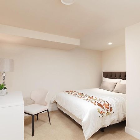 Cozy 3Bdr Suite Near Queen Elizabeth Park Ванкувър Екстериор снимка